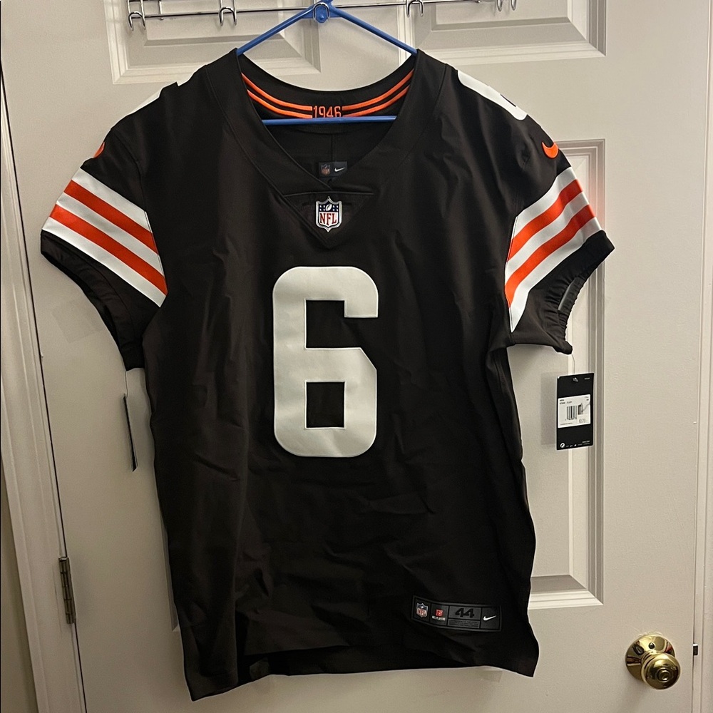 Authentic NWTS Nike Cleveland Browns #6 Baker Mayfield Jersey